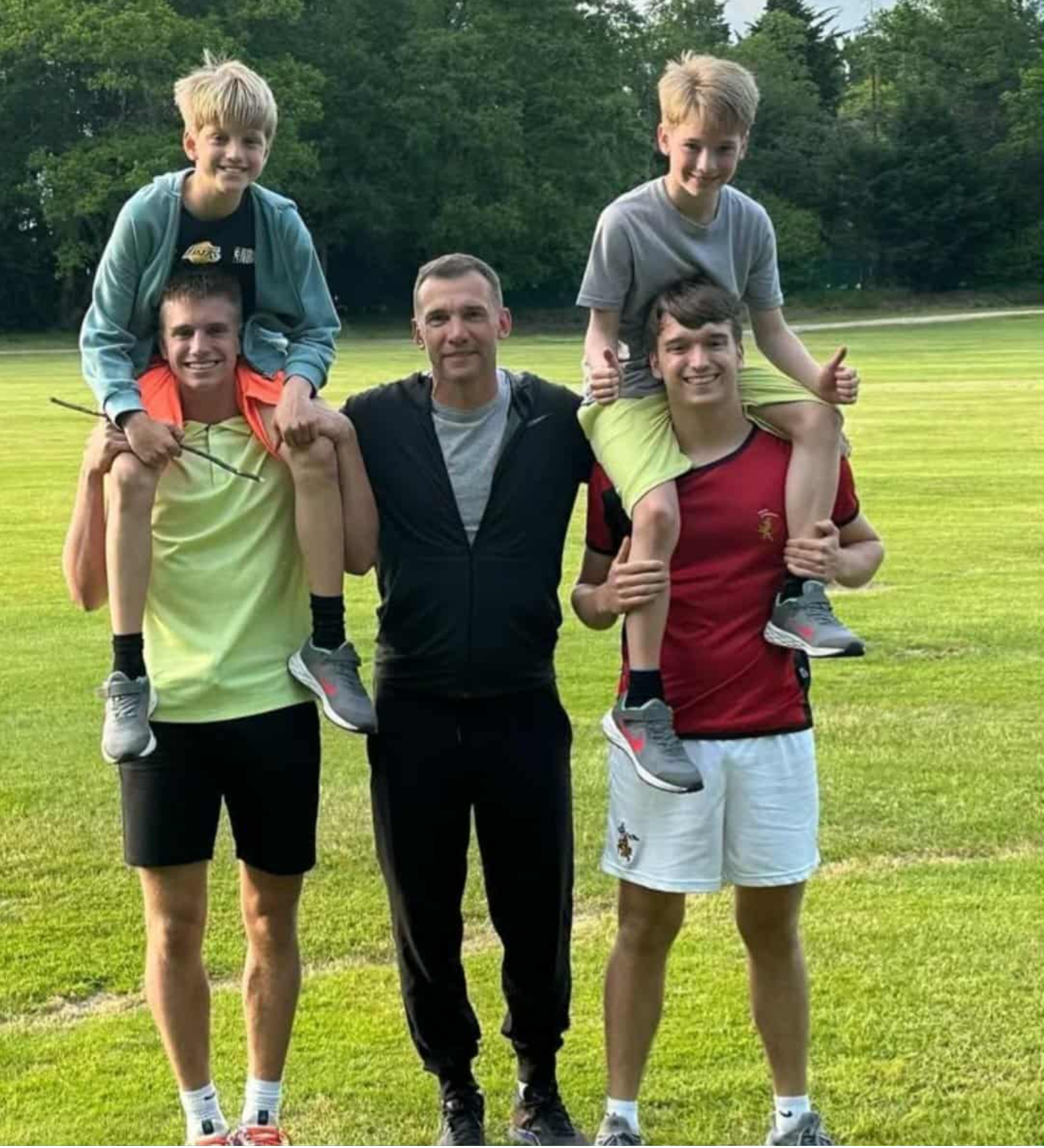 Amerykańska modelka urodziła ukraińskiemu piłkarzowi Szewczenko czworo dzieci. Jak wyglądają dziś potomkowie sportowca?