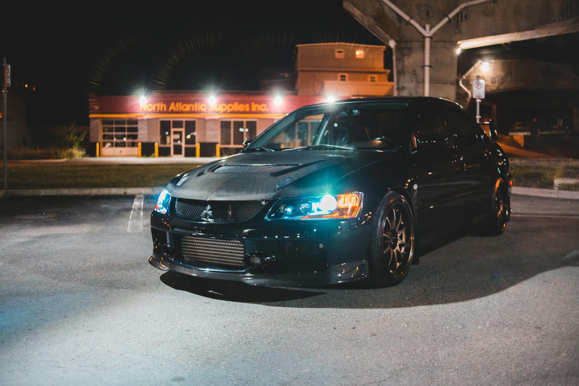 Po śmierci męża teściowa zamknęła nas na klucz — nie spodziewała się tego, co nastąpiło potem.