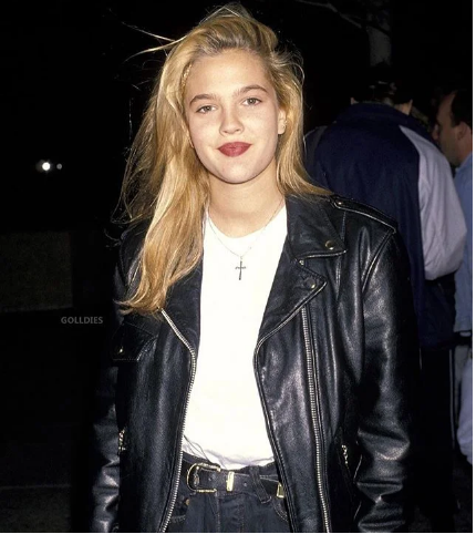 20 eleganckich kobiet z lat 90., które nie potrzebowały silikonu ani photoshopa. Spójrzcie tylko na nie!