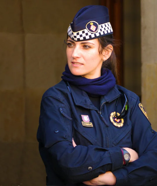 Jak wyglądają najpiękniejsze policjantki w 22 krajach świata