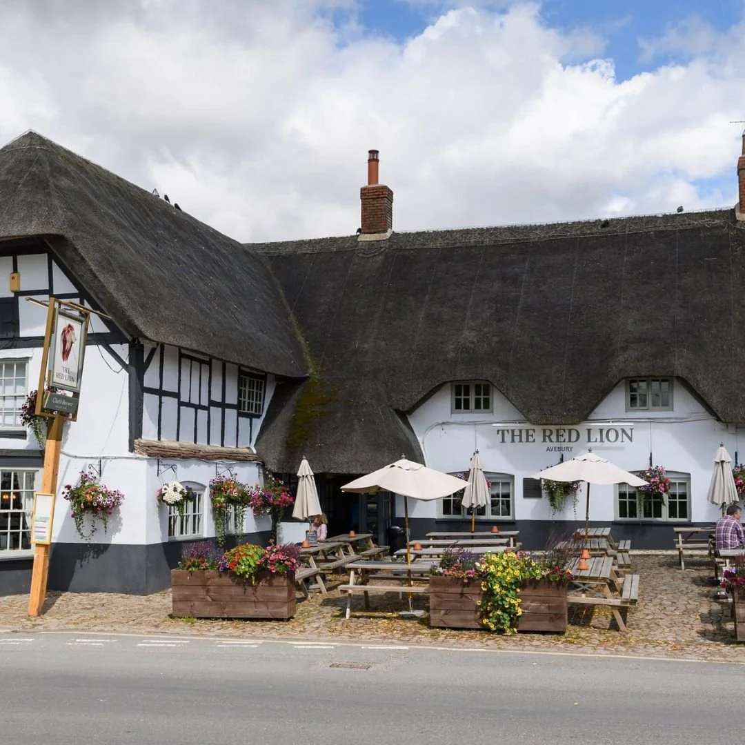 KARMĘ PODANO NA GORĄCO NA PARKINGU CIĘŻARÓWEK
