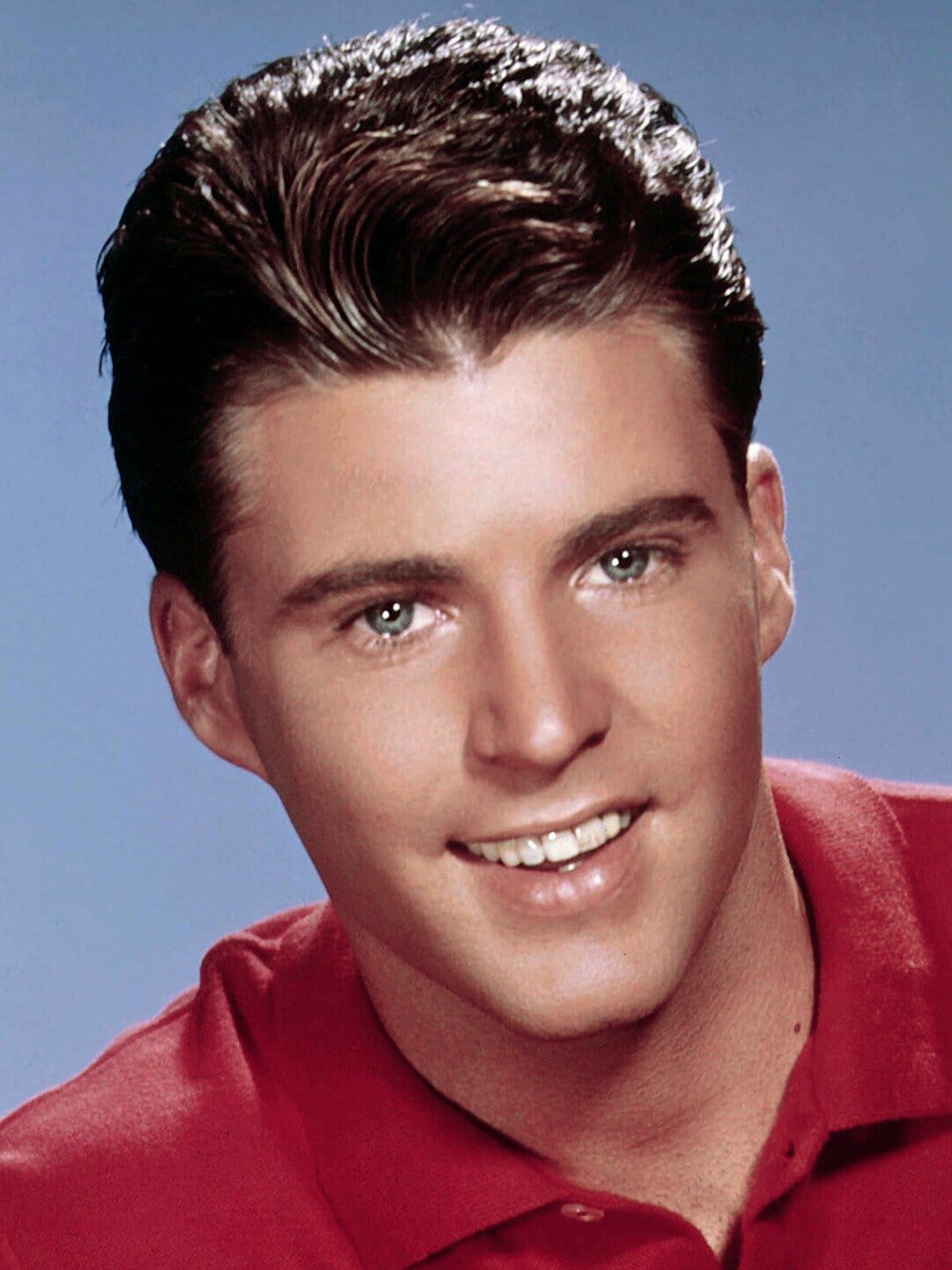 Jak Ricky Nelson uratował życie swoich bliźniaków w tajemniczym wypadku lotniczym, który doprowadził do jego własnej śmierci.