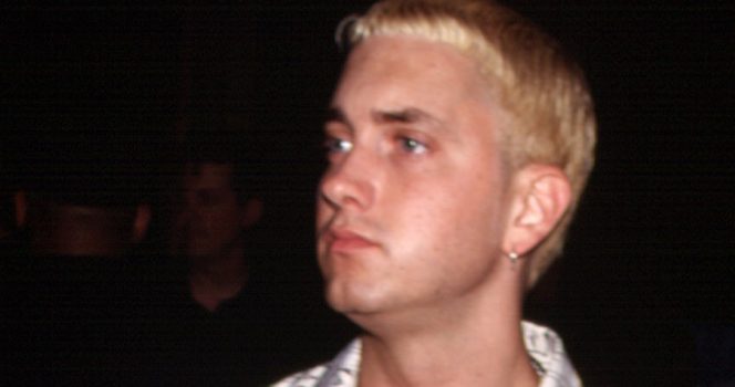 Porzucony i maltretowany: jak trudne dzieciństwo ukształtowało światową gwiazdę