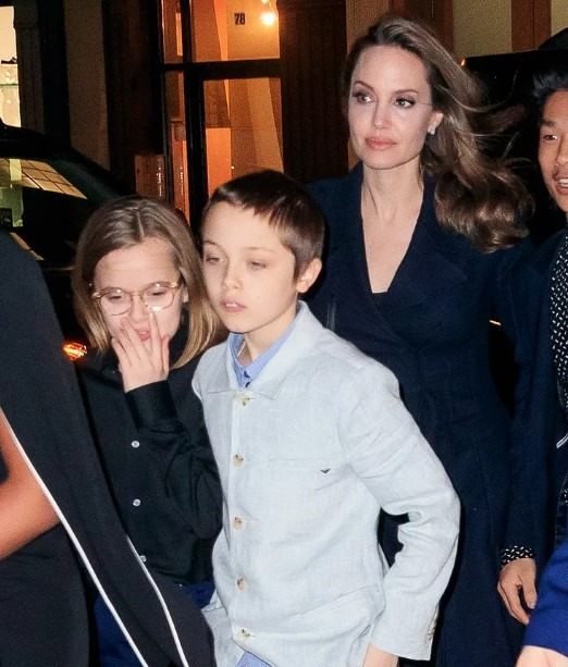 „Syn Jolie-Pitta, Knox: Kopia swojego ojca w wieku 16 lat – wywołał burzę komentarzy!” – Jak wygląda?