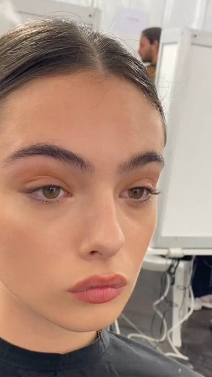 Daleko od matki! Do sieci wyciekły nowe, przypadkowe zdjęcia córki Kassela i Bellucci