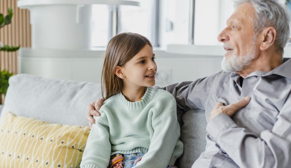 Mój dziadek wychował mnie sam – po jego pogrzebie poznałem jego największy sekret.