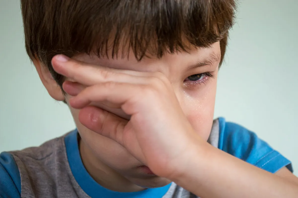 Moja przyszła teściowa powiedziała moim osieroconym młodszym braciom, że „wkrótce zostaną oddani do nowej rodziny” – więc daliśmy jej najsurowszą lekcję w jej życiu