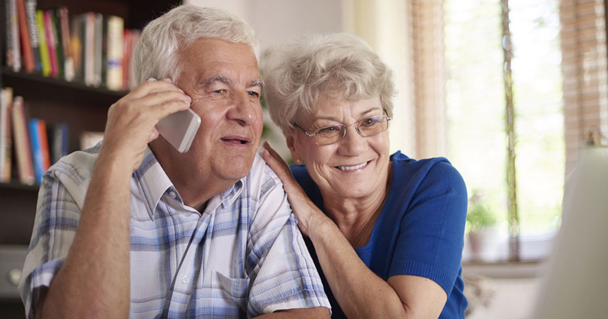 Przez 57 lat przynosił jej kwiaty, a po śmierci wysłał jej ostatni bukiet.