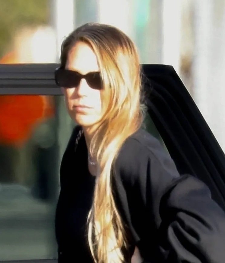 Podczas gdy w sieci krążyły plotki o zdradach Iglesiasa, Kurnikowa urodziła czwarte dziecko ze swoim mężem.