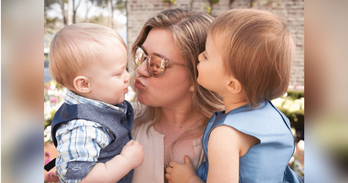Kelly Clarkson „nie waha się przed klapsami” dla swoich dzieci, jeśli źle się zachowują.