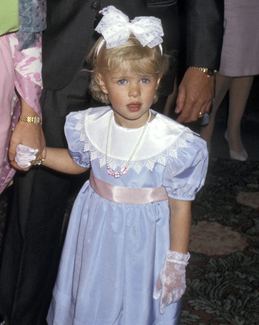 Przymusowe leczenie, utracone dzieciństwo — ale dziś wszyscy znają jej imię.