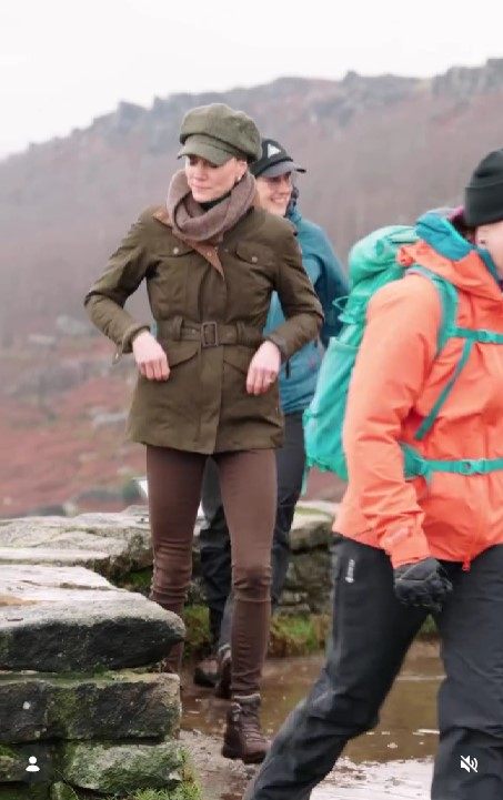 Middleton w obcisłych spodniach przeraziła poddanych: „Chuda jak kartka papieru. Topnieje na oczach”.