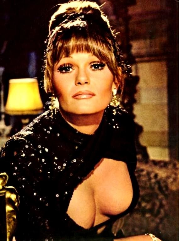 Jak Valerie Perrine przeszła drogę od tancerki występującej topless do gwiazdy nominowanej do Oscara