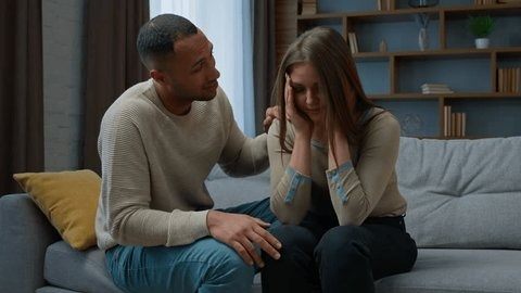 Od lat modliłam się, aby zostać matką, adoptowałam drugą córkę – a w noc jej balu maturalnego wyjawiła mi prawdę, która złamała mi serce.