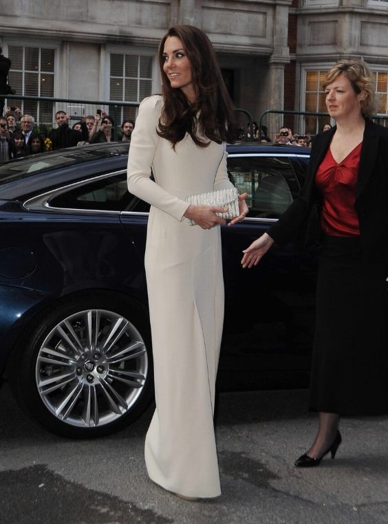 14 kultowych gwiazd, jeden niezapomniany kolor – biel! Komu z nich pasuje najlepiej?