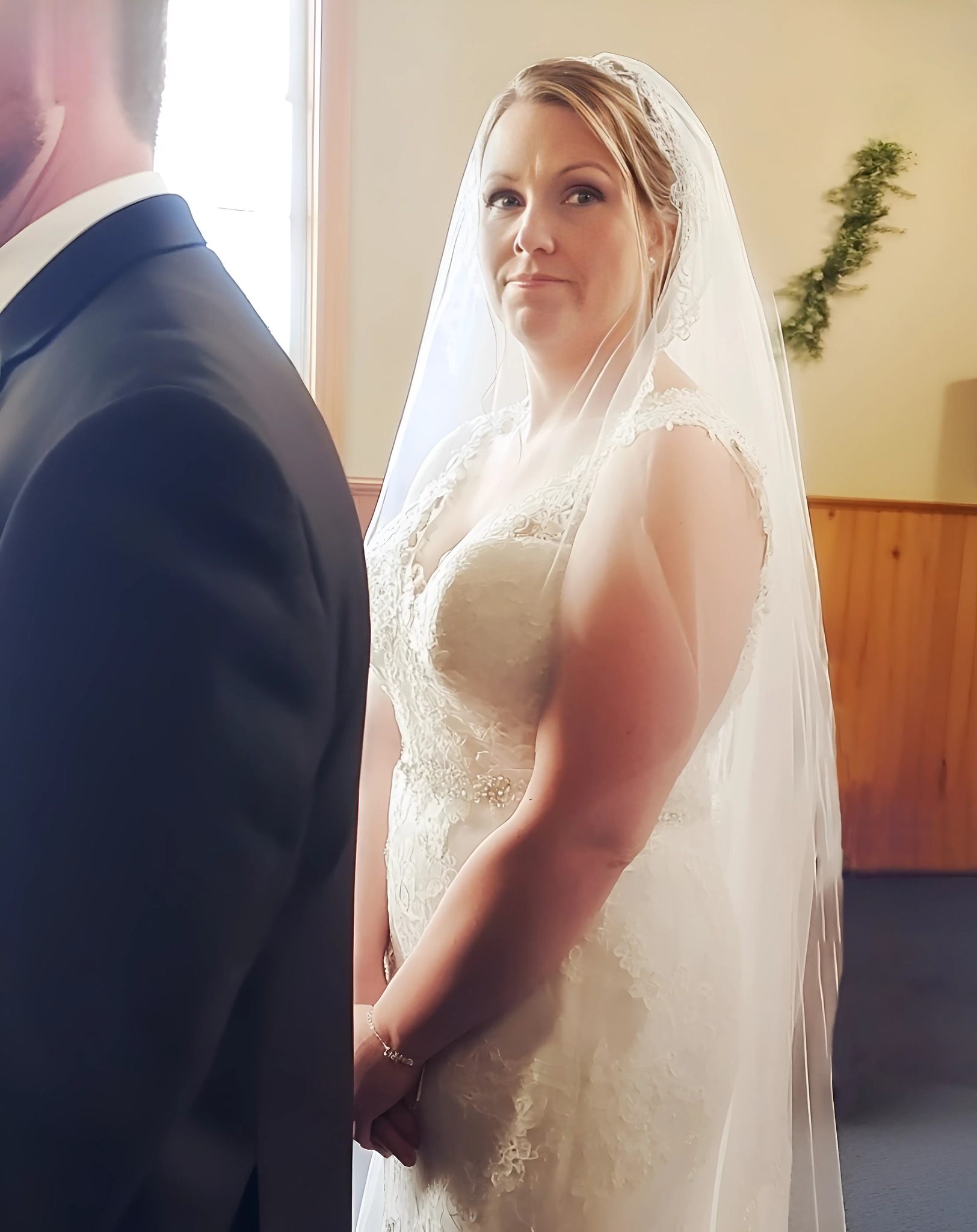 Moja siostra wyszła za mąż za mojego byłego męża – w dniu ich ślubu mój ojciec wziął mikrofon i powiedział: „Jest coś, co wszyscy musicie wiedzieć o panu młodym”