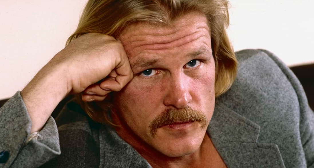 Kim on jest? Rzadkie zdjęcie paparazzi pokazuje 85-letnią legendę Hollywood prawie nie do poznania!