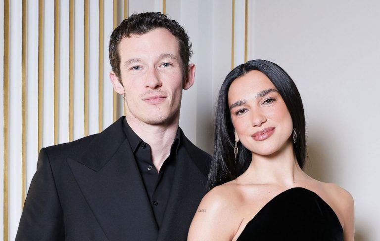 Nie do poznania na plaży!: Rzadkie zdjęcia paparazzi szokują fanów — czy potrafisz rozpoznać tę gwiazdorską parę?