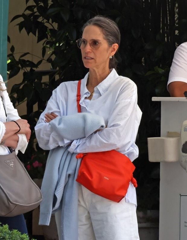 Gwiazda ekranów lat 80. znika z Hollywood! Teraz jest najbogatszą aktorką na świecie!