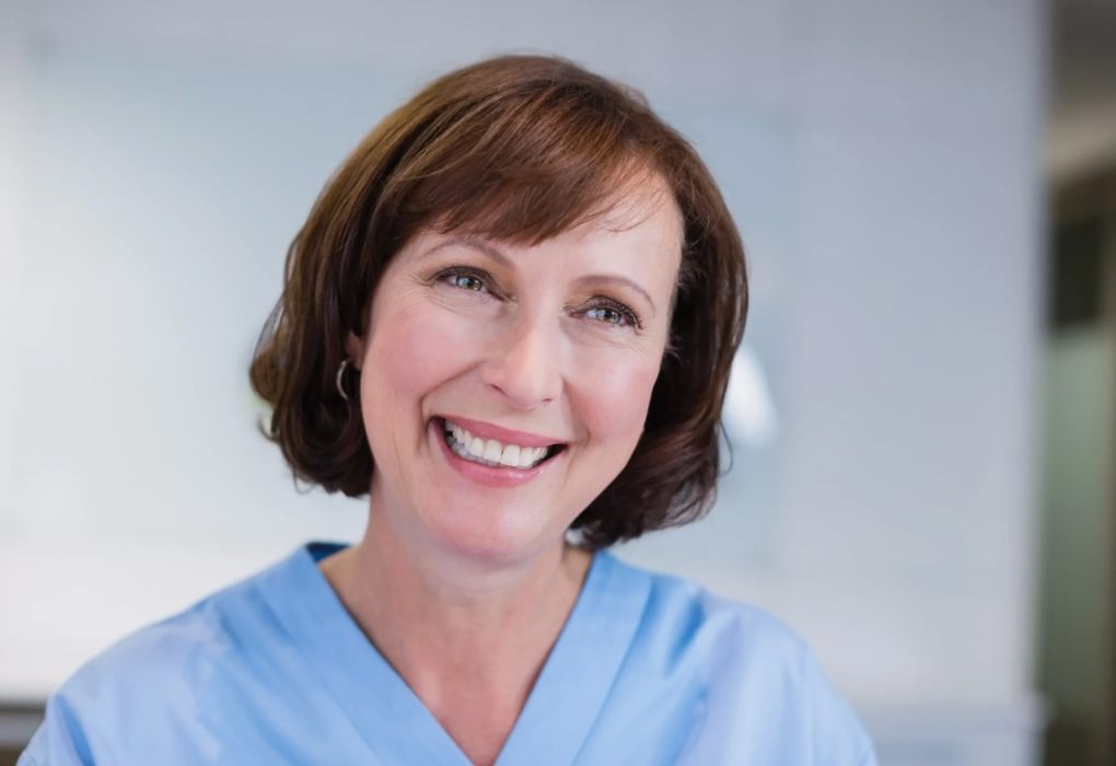 Mężczyzna z Rolexem wyśmiewał mnie i moje dziecko w szpitalu: a potem lekarz powiedział coś, co wszystkich zdumiało.