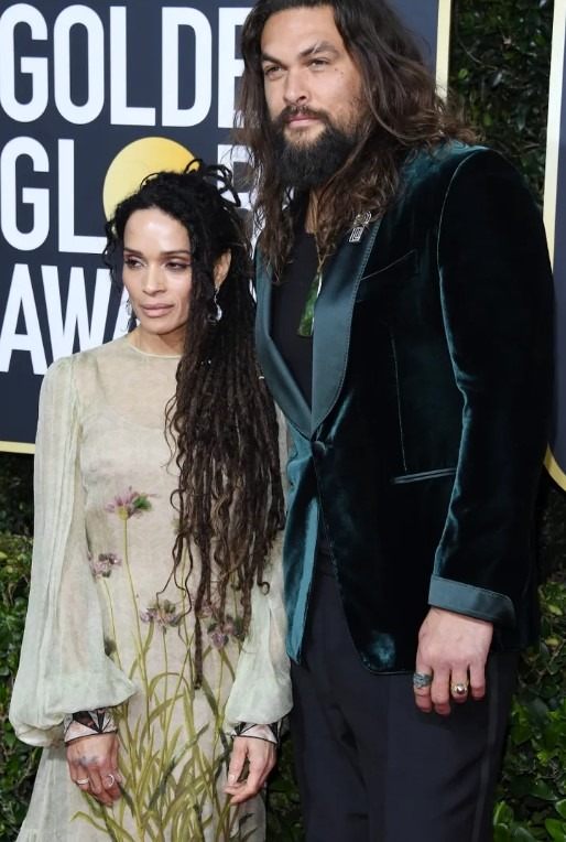 „Lisa jest ładniejsza”: Użytkownicy krytykują nowy romans Jasona Momoi po tym, jak opublikował zdjęcia swojej nowej dziewczyny—kim jest i jak wygląda?