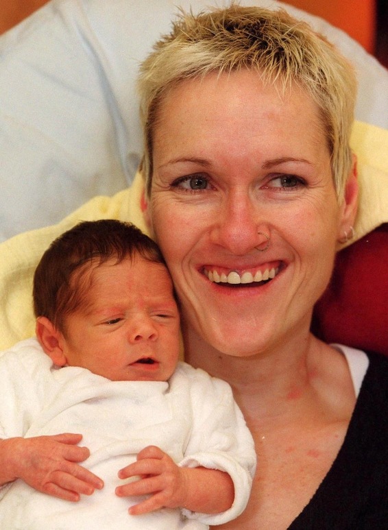 Od ograniczeń do dziedzictwa: kobieta, która zamieniła niemożliwe w sztukę, macierzyństwo i niepowstrzymaną siłę!