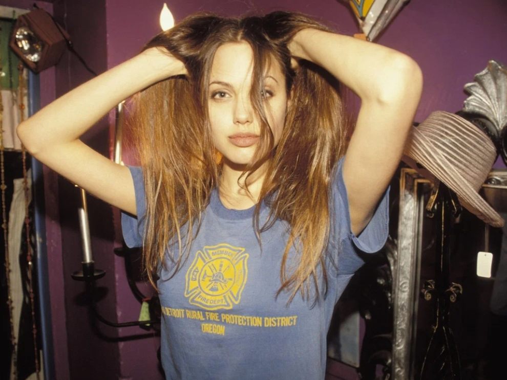 Rzadki moment z dzieciństwa: Czy potrafisz rozpoznać przyszłą gwiazdę Hollywood i jej matkę?