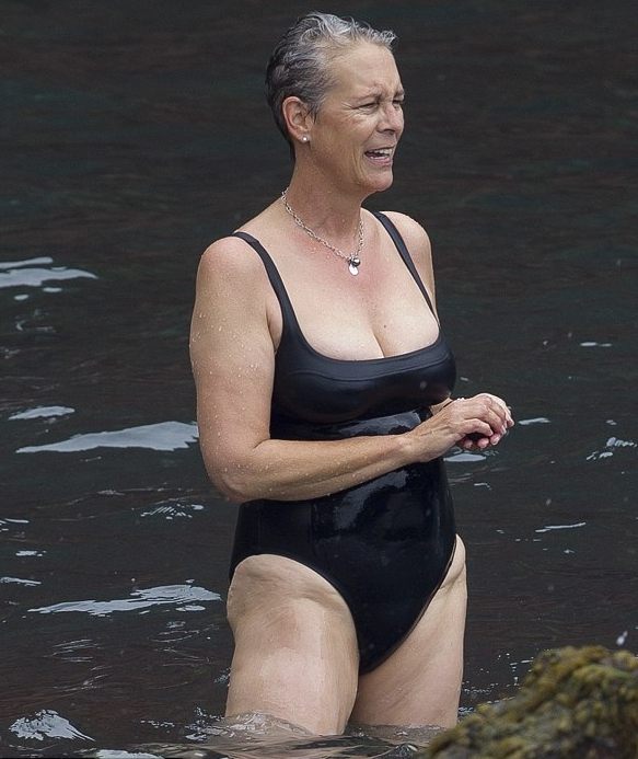 Paparazzi na plaży wywołują sensację!: 67-letnia gwiazda Hollywood zachwyca fanów swoim wyglądem!