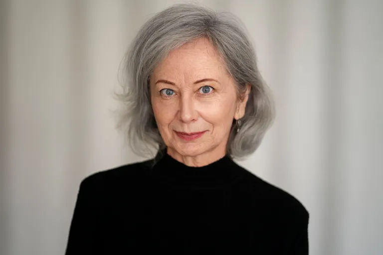 Wpadłam przypadkiem do gabinetu męża – i w tej samej chwili zabrałam całą piątkę dzieci i wyjechałam do innego miasta…