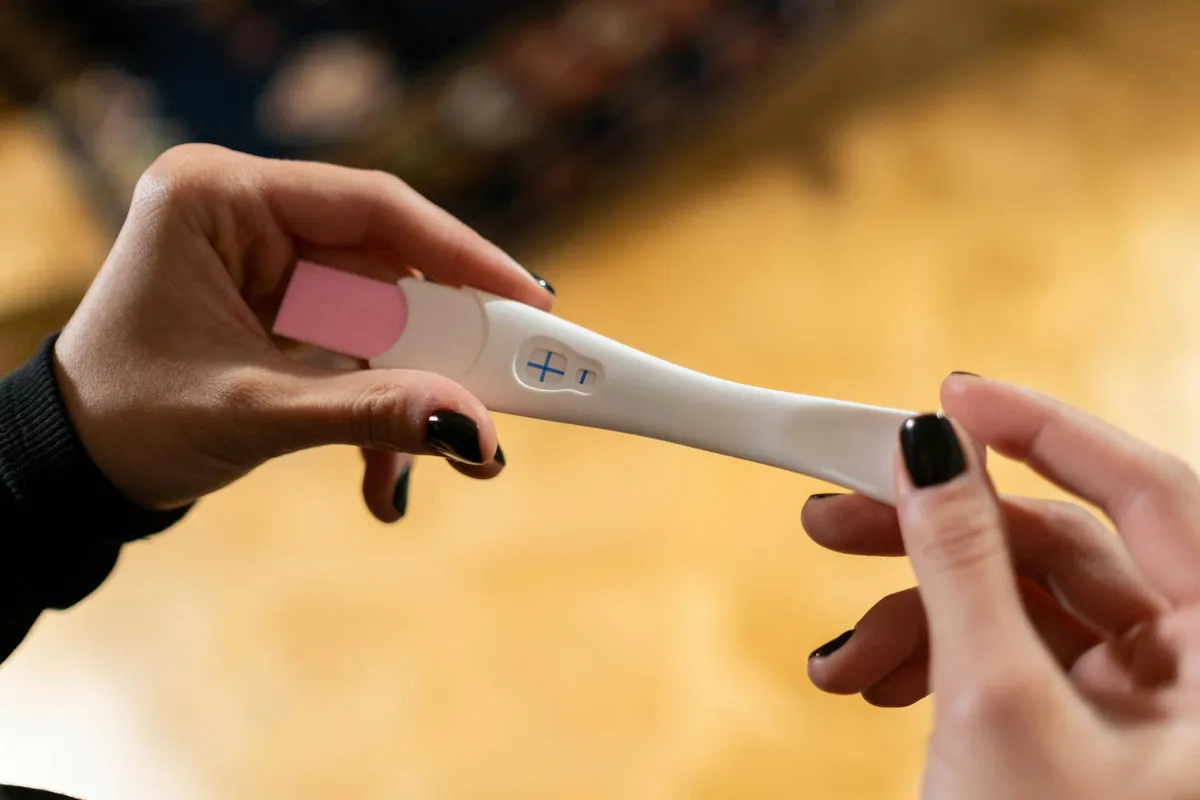 W 35. tygodniu ciąży mąż obudził mnie w środku nocy – to, co mi powiedział, skłoniło mnie do złożenia wniosku o rozwód