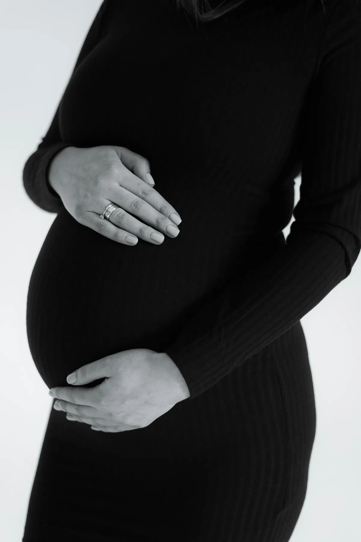 W 35. tygodniu ciąży mąż obudził mnie w środku nocy – to, co mi powiedział, skłoniło mnie do złożenia wniosku o rozwód