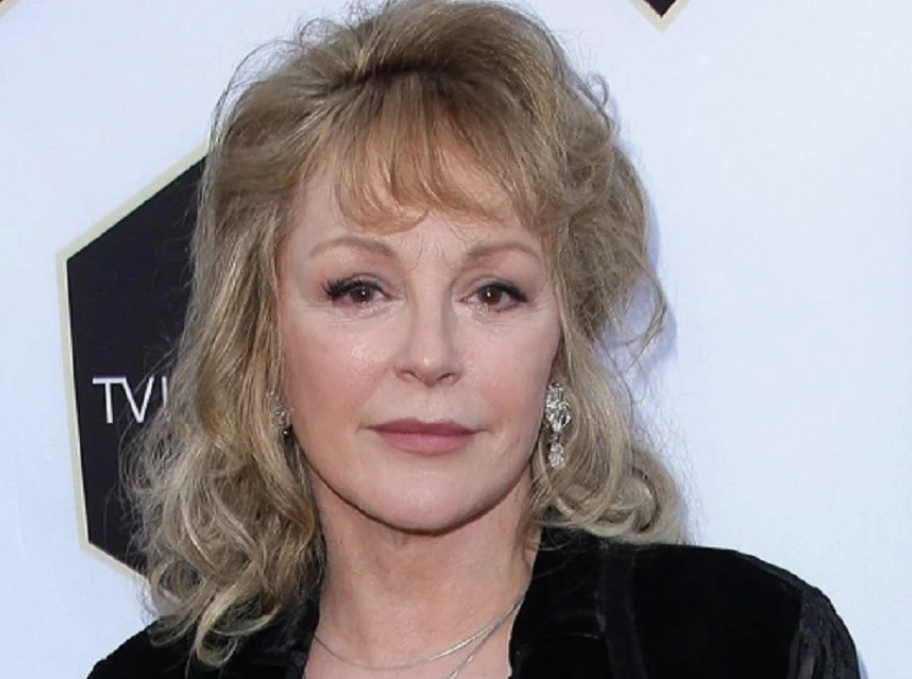 Pamiętacie je? To rzadkie zdjęcie, na którym dwie przyszłe legendy Hollywoodu, jeszcze jako nastolatki, zostały uwiecznione razem!