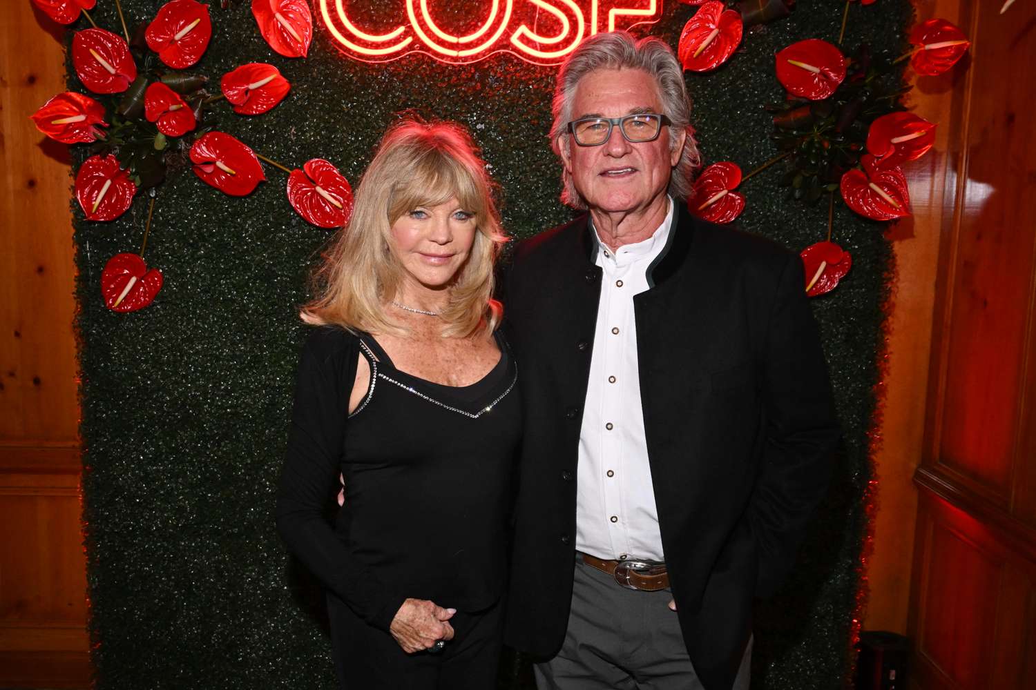 40 LAT PO FILMIE „X-FORCE” Kurt Russell WRESZCIE ZŁOŻYŁ PROPOZYCJĘ MAŁŻEŃSTWA — I TYM RAZEM ODPOWIEDŹ NIE ZOSTAŁA TAJEMNICĄ