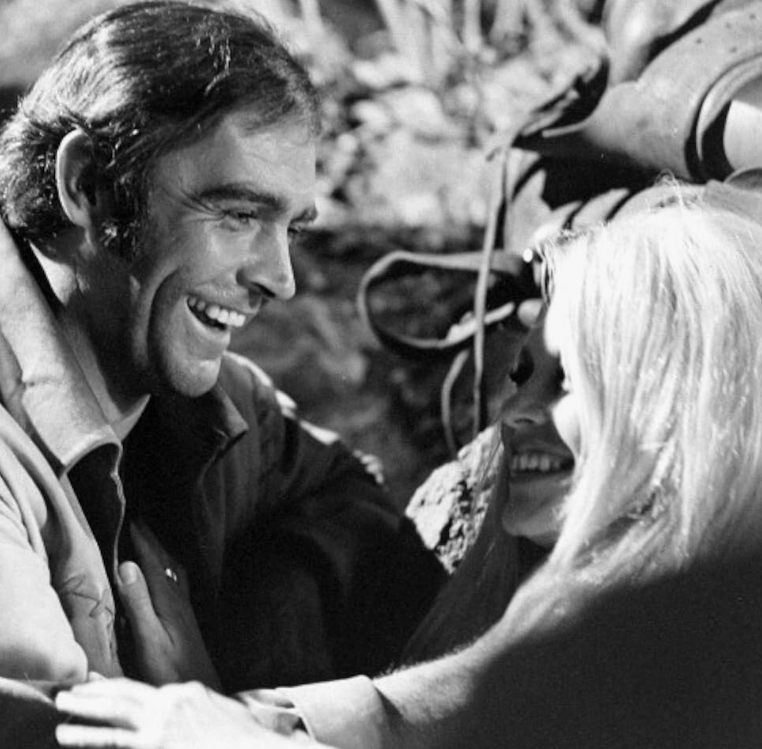 Magia Hollywoodu z 1968 roku: dwie ponadczasowe gwiazdy w jednym epickim westernie – kim one są?