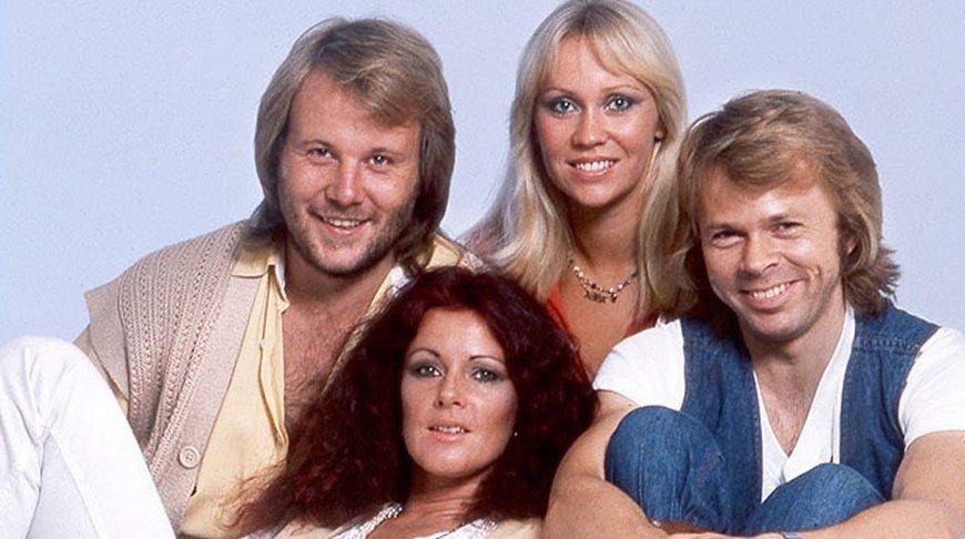 Legendarny zespół ABBA ponownie się zjednoczył po 36 latach: kultowe gwiazdy znów na scenie z niesamowitą energią!