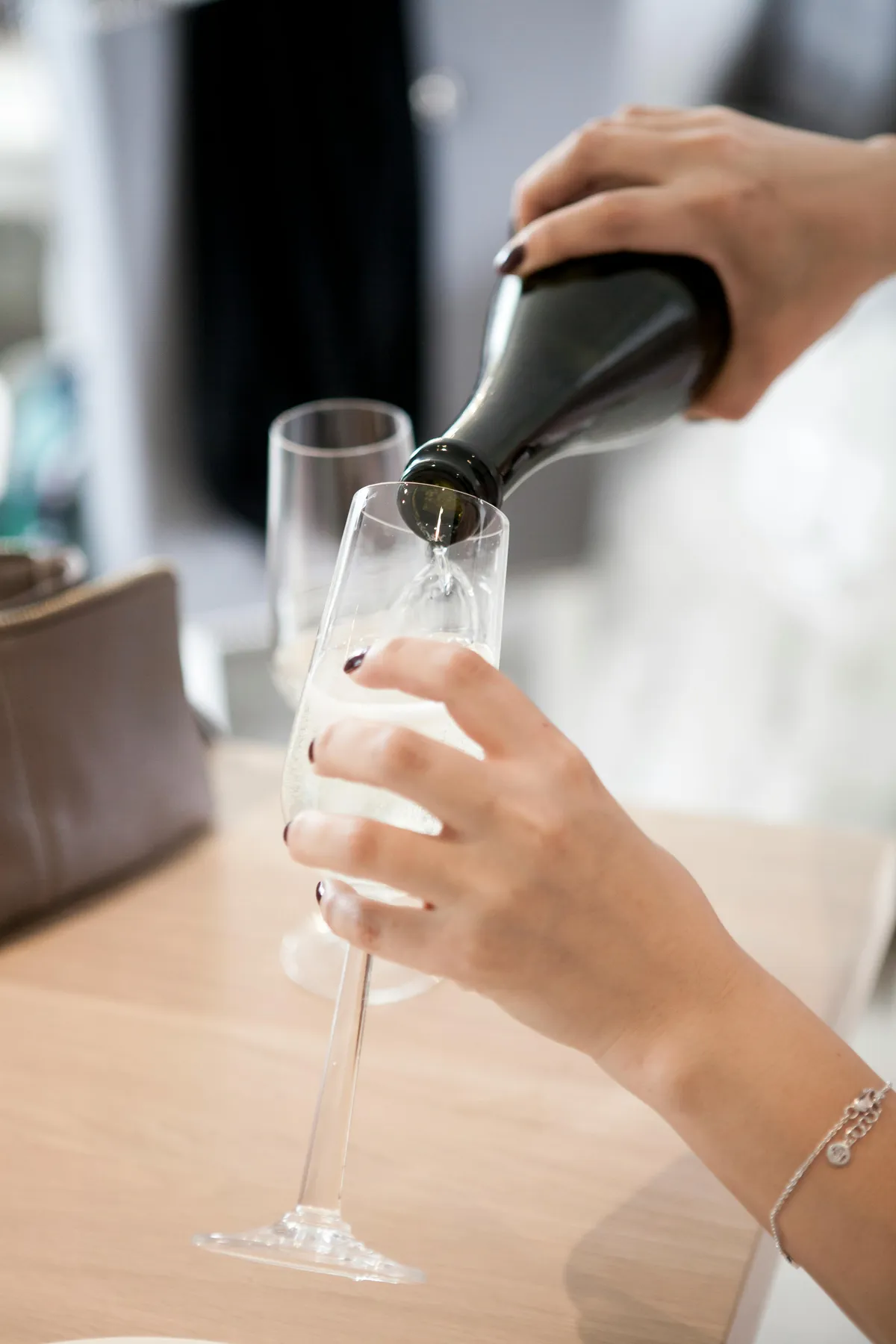 Mój mąż zostawił mnie w trakcie chemioterapii, by pojechać z mamą na luksusową wycieczkę z okazji Święta Dziękczynienia – a potem karma mocno ich dopadła