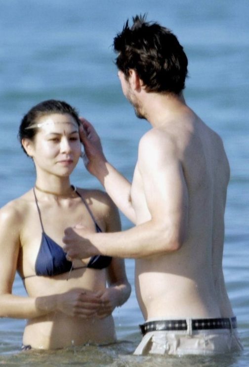Rzadki widok na plaży: legendarny aktor został zauważony nad brzegiem morza w towarzystwie swojej partnerki!