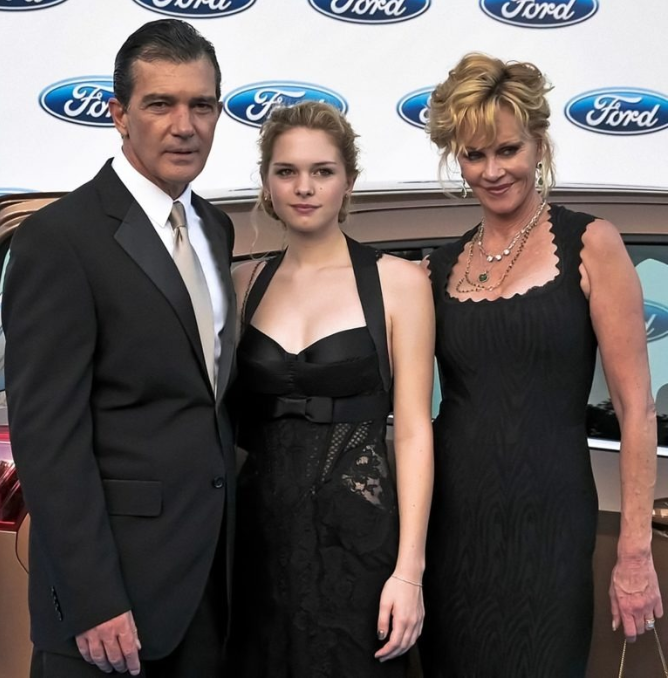 „Jedyna córka taty została już modelką!” Antonio Banderas opublikował zdjęcie swojej córki i wywołał burzę w sieci.