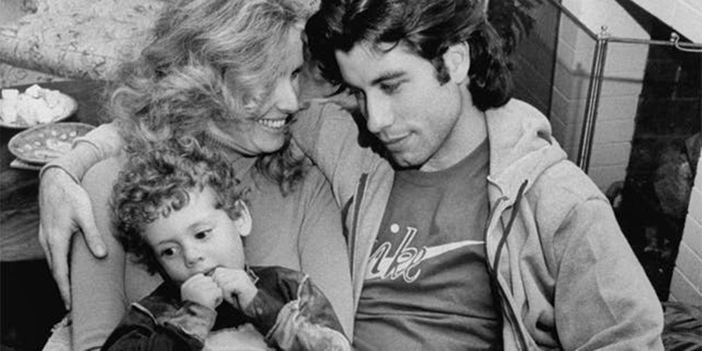 John Travolta złożył tragiczne wyznanie: jego pierwsza wielka miłość umarła w jego ramionach.