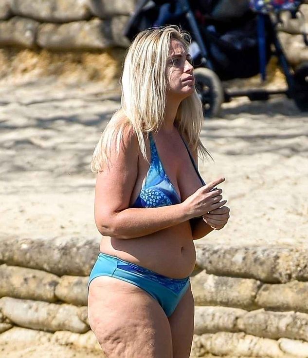 Czy to na pewno ona?: Archiwalne zdjęcie w bikini rozeszło się po sieci — dziś po prostu nie da się jej rozpoznać!