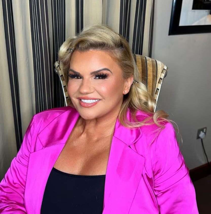 Od hałaśliwej sławy po cichy rodzinny komfort: Kerry Katona znalazła równowagę nad oceanem i czeka na dodatek do swojej rodziny.