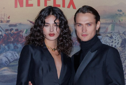 Powrót złotej ery. Córka Bellucci zachwyciła swoją urodą.