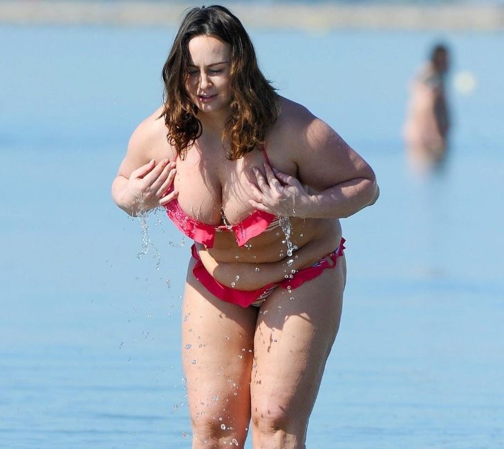 Drugi moment spojrzenia: zdjęcie archiwalne bikini sprawia, że fani nie wierzą swoim oczom